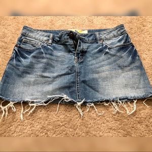 BLUE JEAN CUT OFF MINI SKIRT